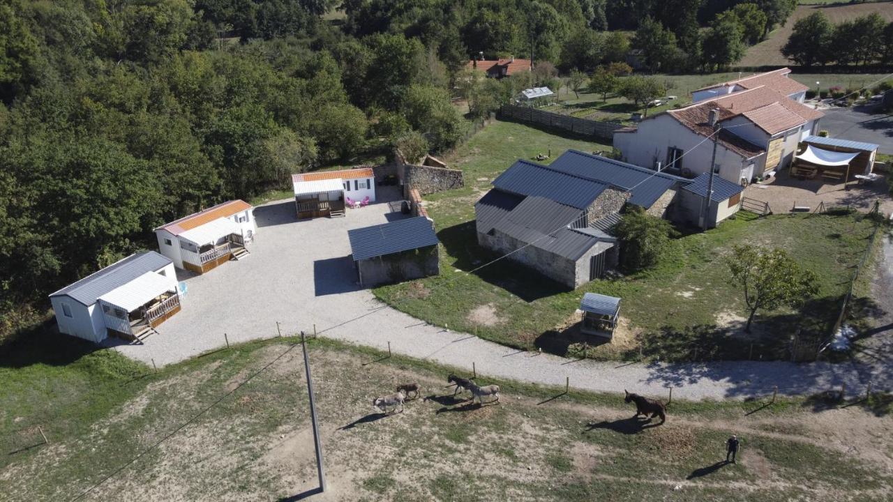 Camping de la ferme aux ânesses, mobil home sofia2 Bressuire Bagian luar foto